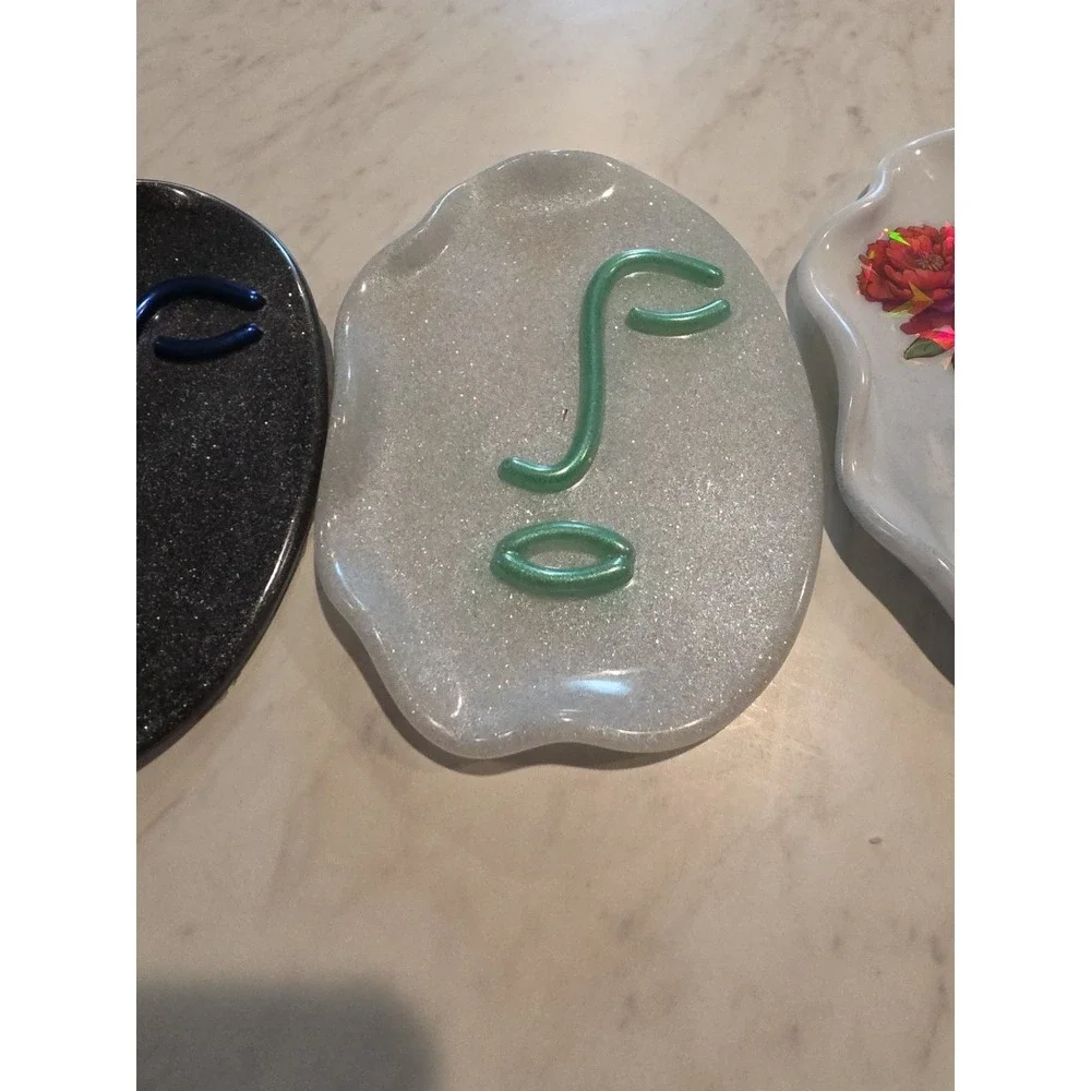 Handmade Resin Trinket Tray With‎ Girl Face. Price Is For One Tray